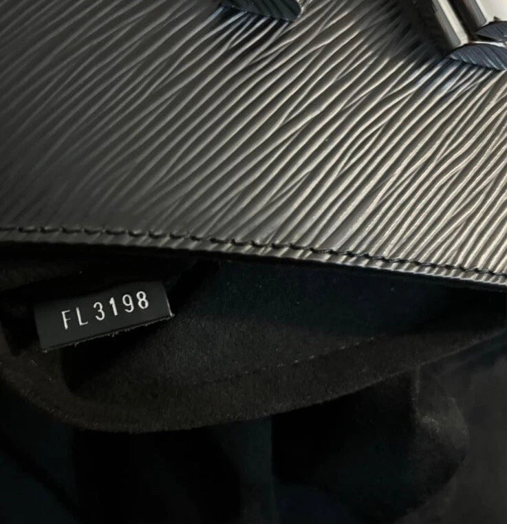 Louis vuitton Twist MM Epi Leather Black image 11