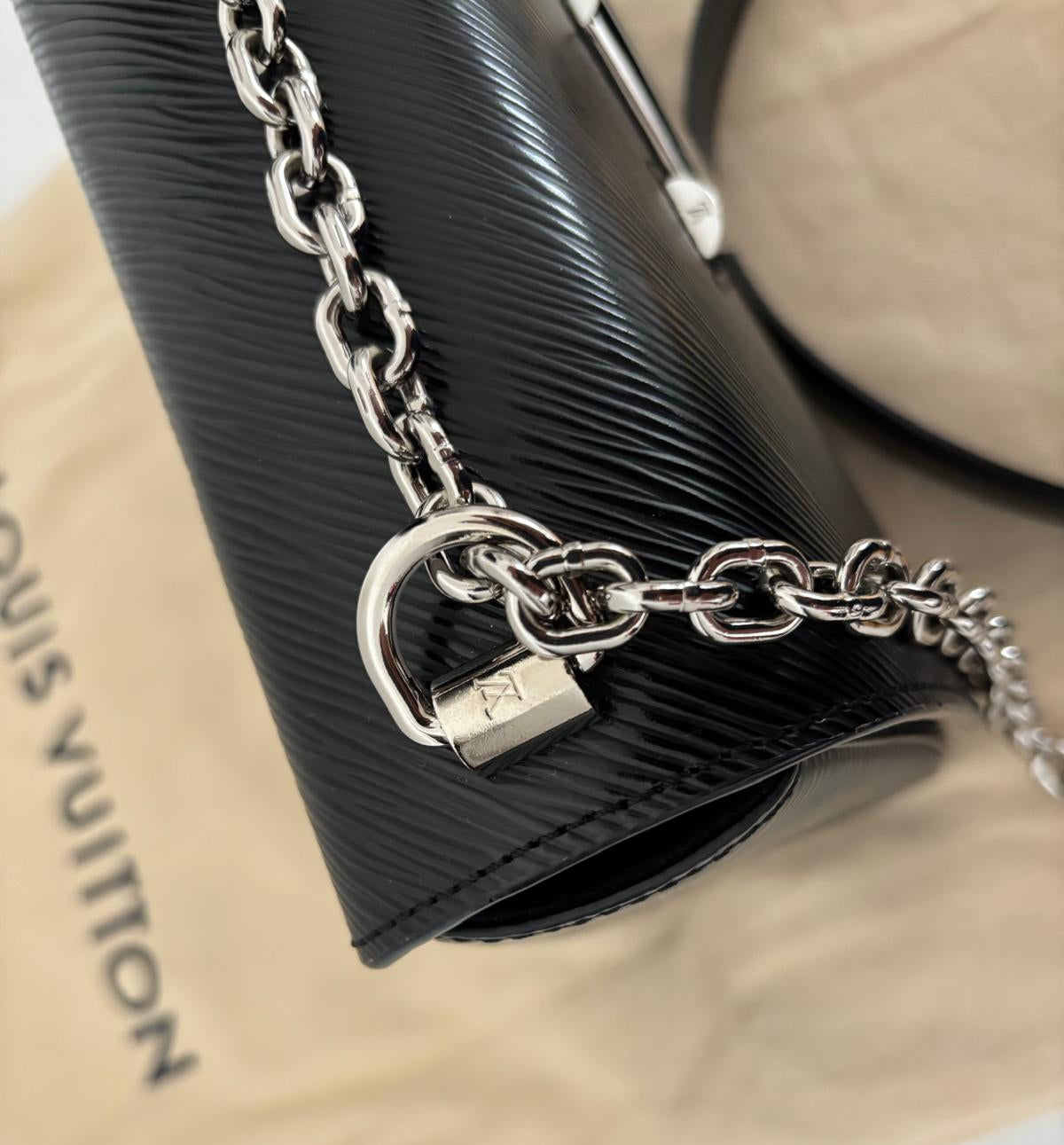 Louis vuitton Twist MM Epi Leather Black image 7