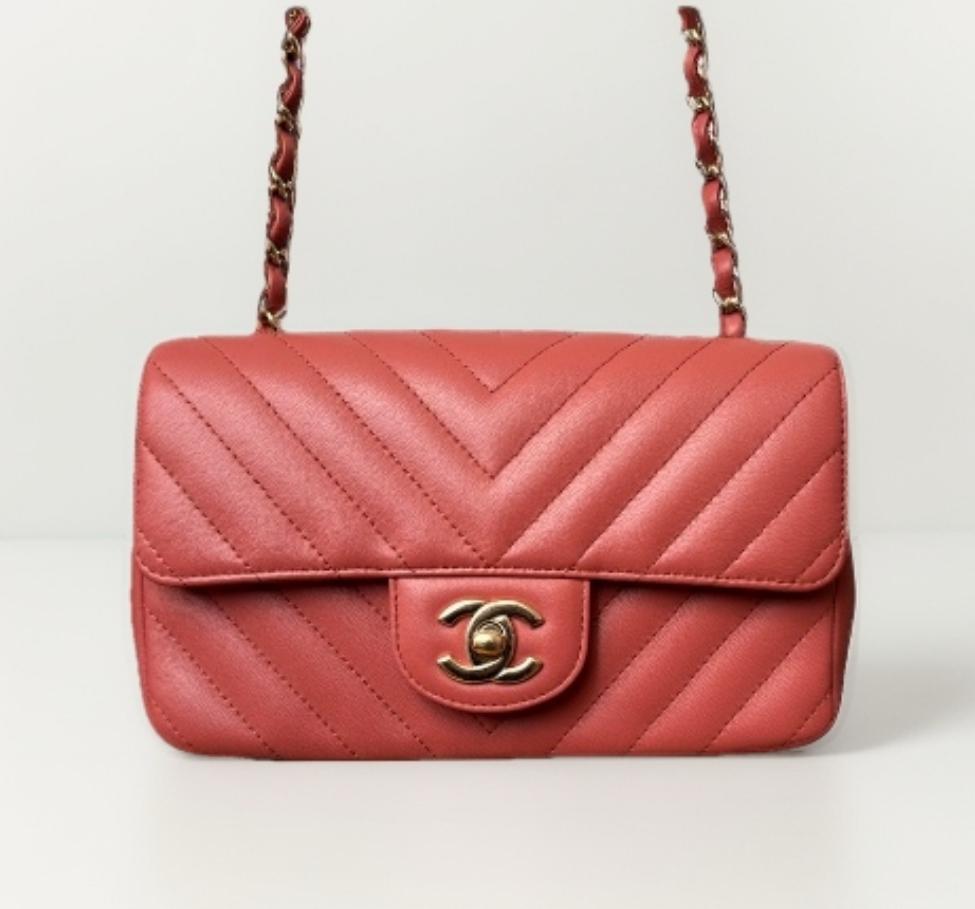 Mini classic chevron Flap bag image 0