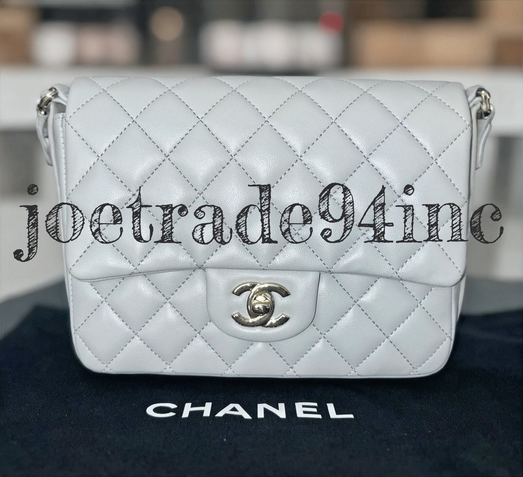Chanel wave strap flap bag image 0
