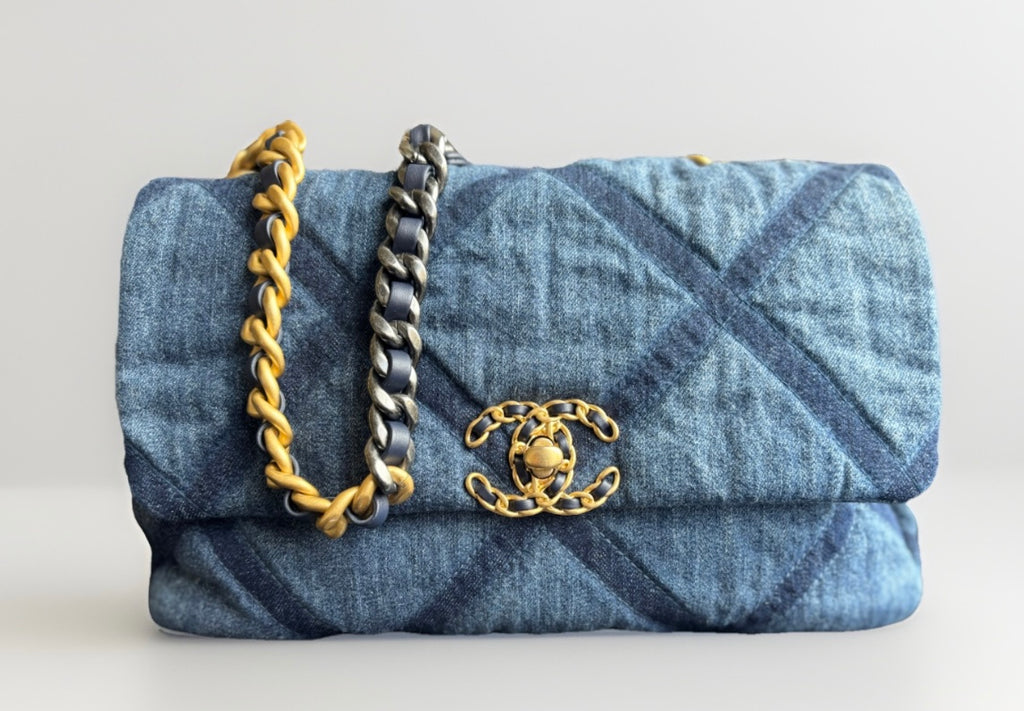 23C Denim Large Chanel 19 Flap