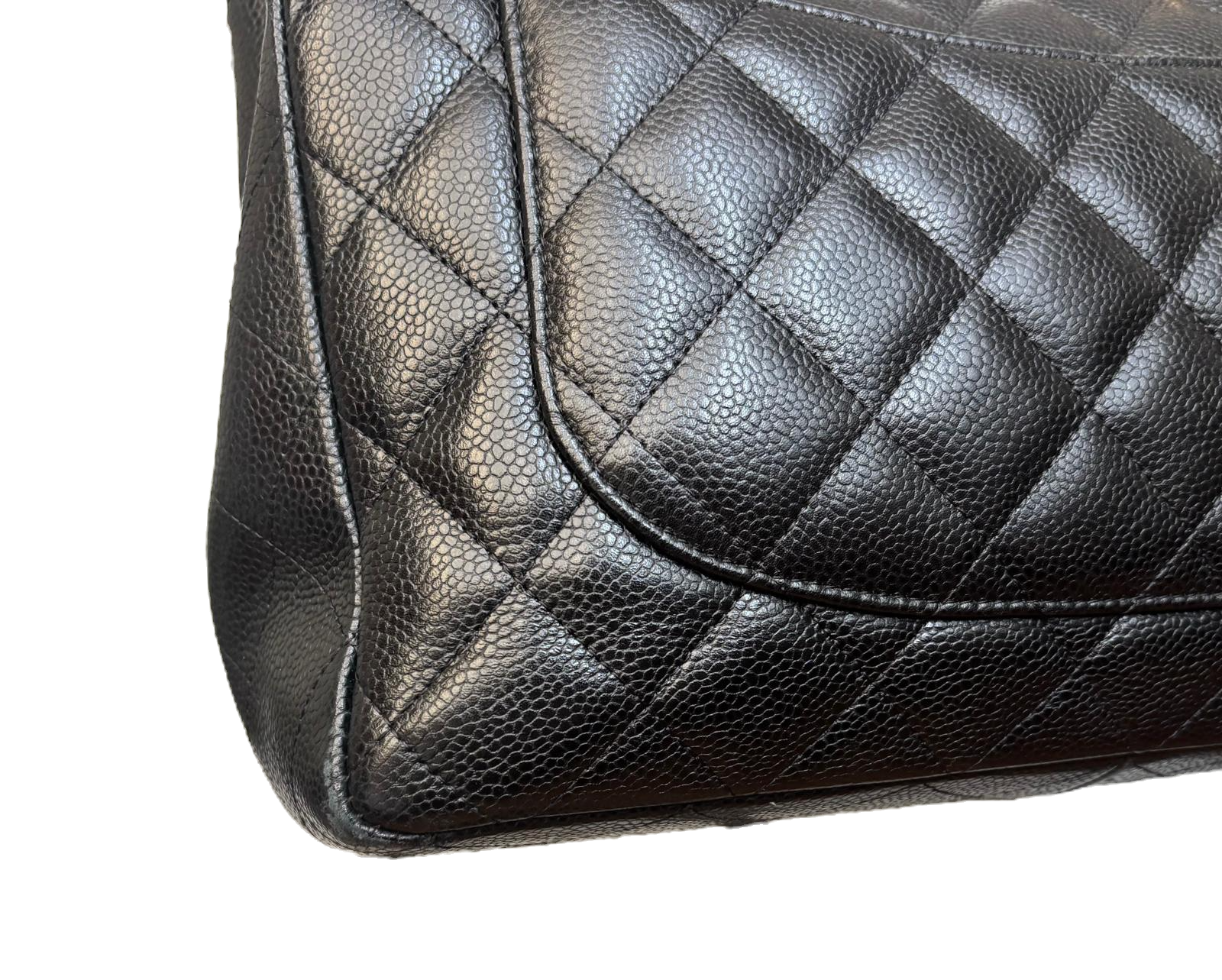 Chanel Classic Jumbo bag (single flap) image 9