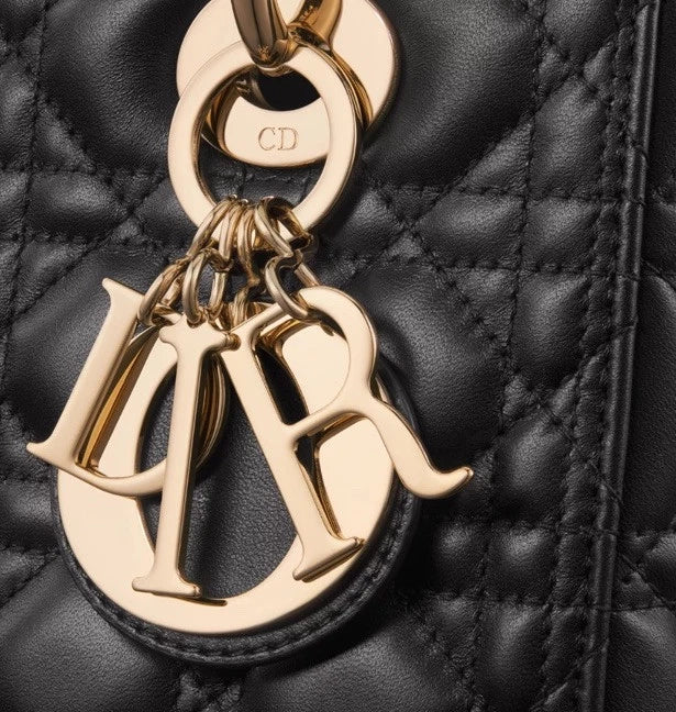 Medium Lady Dior Bag In Black Lambskin image 4