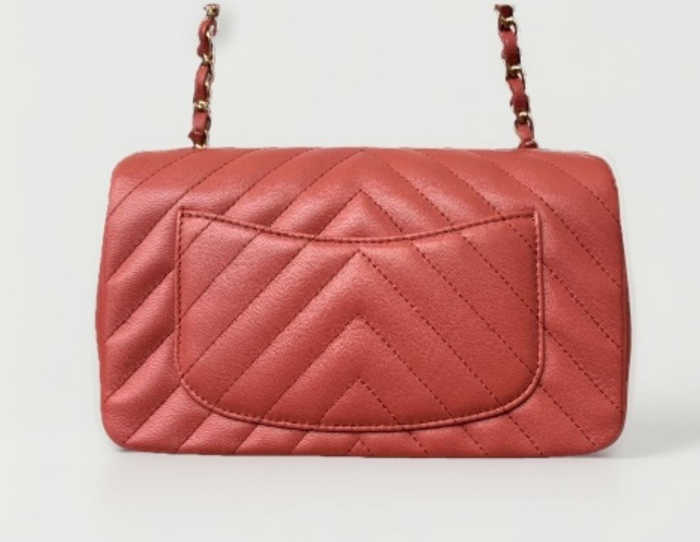 Mini classic chevron Flap bag image 1